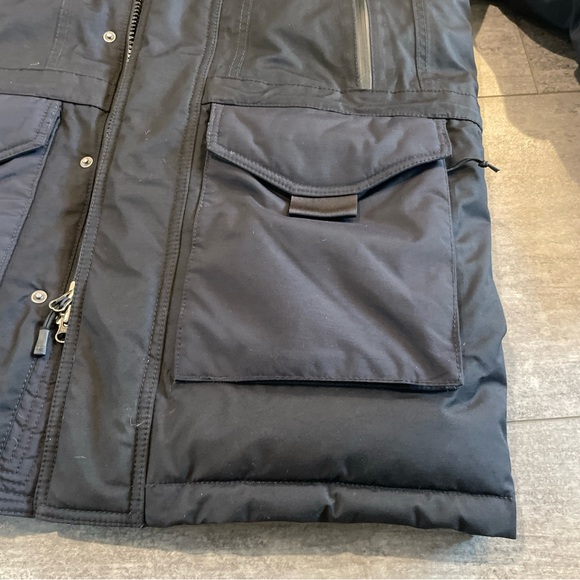North Face Men's McMurdo All Black Parka Jacket - Picture 2 of 10